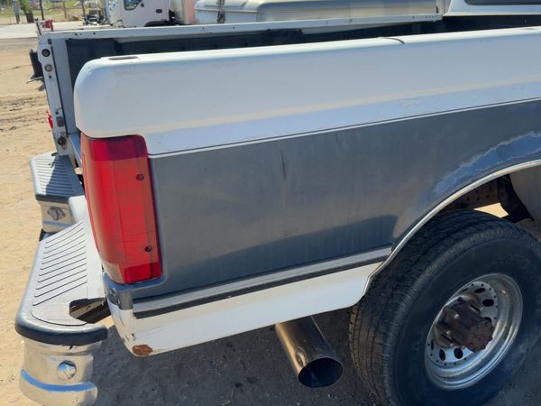 1992 Ford F-250 Pickup Box/bed Assembly Oxford White — photo 5