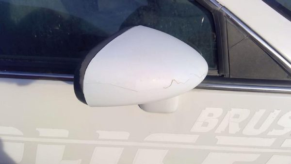 1991-1994 Chevy Caprice Passenger Right Side Mirror Door Mounted Oem White — photo 4