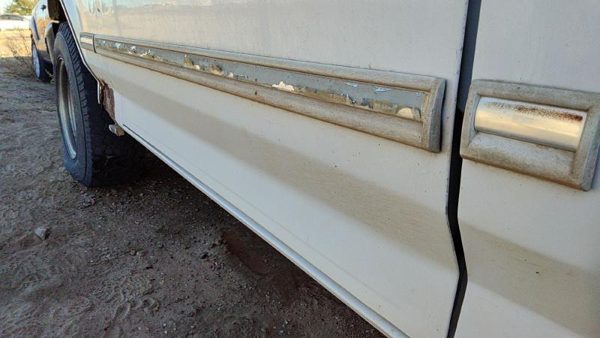 1995 Ford F150 Front Door LH White — photo 6