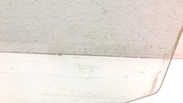 79-1989 International S1600 S1700-S2600 79-89 Right Door Glass Side Window — photo 4
