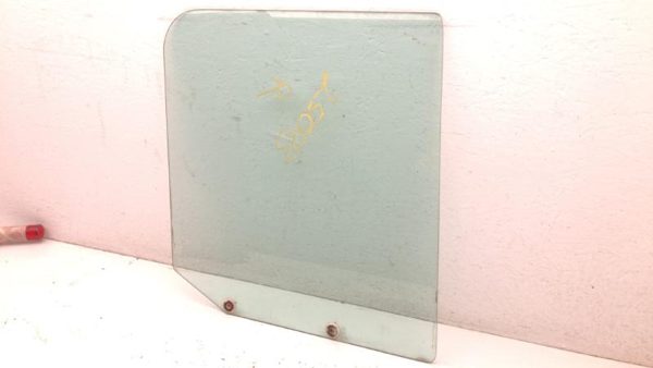 79-1989 International S1600 S1700-S2600 79-89 Right Door Glass Side Window — photo 5