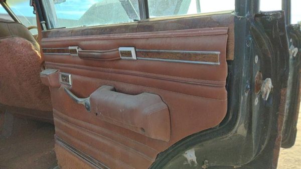 1984 Jeep Grand Wagoneer Passenger Right Rear Door Trim Panel With Switches Back — photo 7