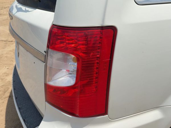 2011-2016 Chrysler Town & Country Passenger Right Tail Light Brake Lamp Oem Rear — photo 1