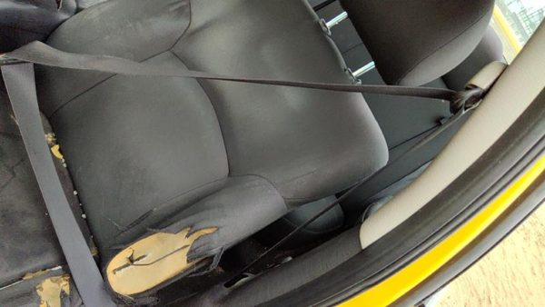 2002-2005 Dodge Neon Driver Left Front Seat Belt Retractor Oem Shoulder Gray — photo 2