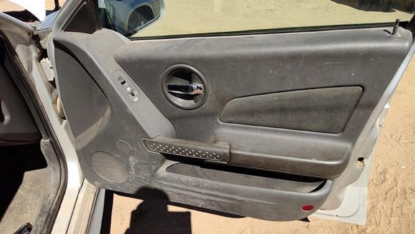 04-05 Grand Prix Passenger Right Front Door Trim Panel With Switches Pewter 69B — photo 2