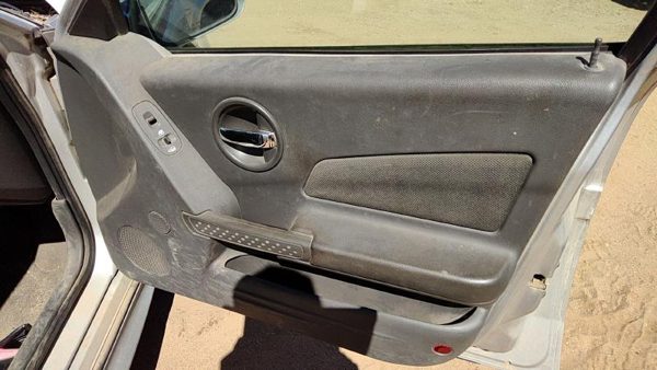 04-05 Grand Prix Passenger Right Front Door Trim Panel With Switches Pewter 69B — photo 3