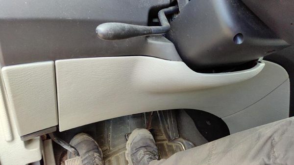 04-08 Pacifica Lower Dash Under Column Knee Bolster Trim Panel Oem Gray Da — photo 2