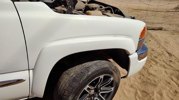 2005 GMC Sierra Fender RH 1500 Hd White 50U — photo 4