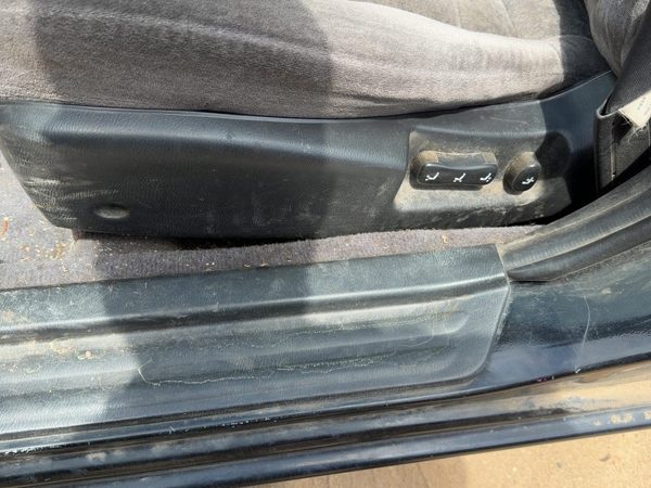 96-99 Nissan Maxima Driver Left Side Power Seat Switch With Trim Panel Oem Black — photo 1