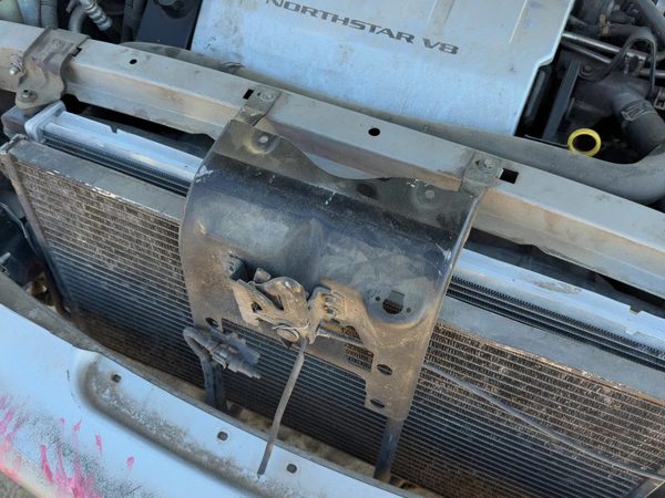 2005 Cadillac Deville Radiator Support — photo 4