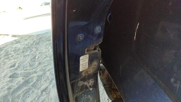 2001-2007 Dodge Caravan Driver Left Rear Door Latch With Rods/Cables Oem Back — photo 1