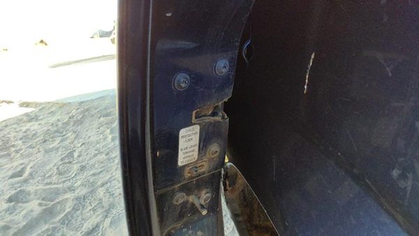 2001-2007 Dodge Caravan Driver Left Rear Door Latch With Rods/Cables Oem Back — photo 2