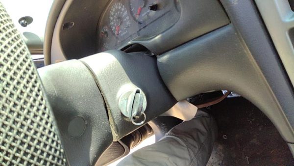 1996-2004 Ford Mustang Steering Column Assembly Oem — photo 2