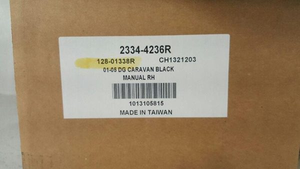 2004 Caravn Door Mirror RH New Aftermarket — photo 2