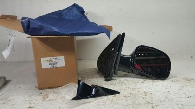 2004 Caravn Door Mirror RH New Aftermarket