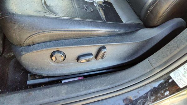 12-19 Vw Passat Driver Left Side Power Seat Switch With Trim Panel Oem Black Tb — photo 3