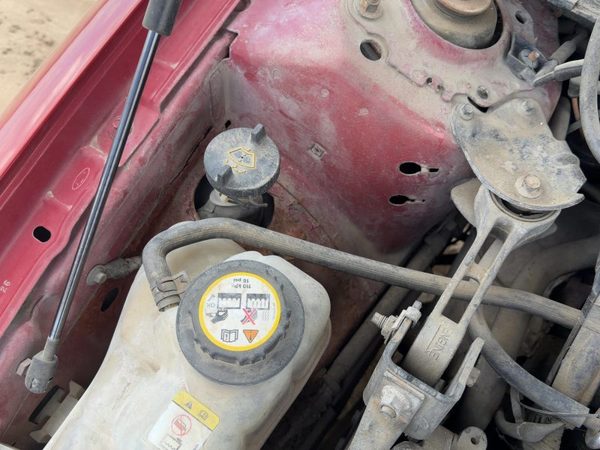 97-07 Taurus Windshield Washer Fluid Reservoir With Pump Oem Wiper Tank Sedan — photo 4