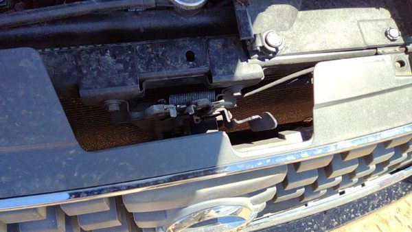 2007-2012 Nissan Sentra Hood Latch Assembly With Bracket Oem 62500Et000 — photo 3