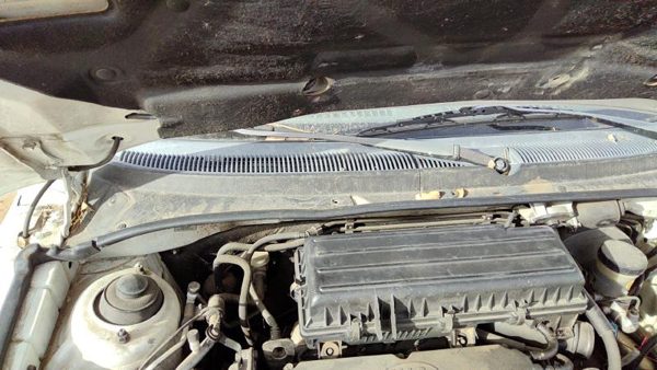 2001-2005 Kia Rio Windshield Wiper Cowl Vent Trim Panel Oem Cover — photo 3