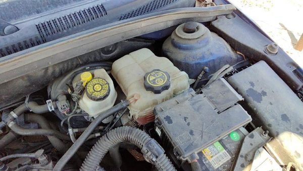 2013 Chevrolet Cruze Coolant Recovery Bottle Chevy 13393368 — photo 2