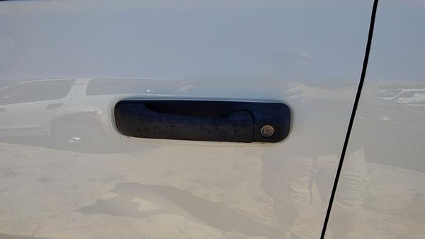 2016 Ram 1500 Outside Door Handle LH Dodge White PW7 — photo 4