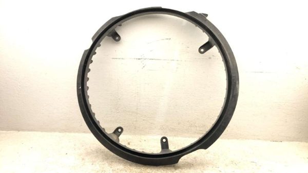 2011-2016 Ford F250 Rear Engine Cooling Fan Shroud Ring Oem 6.7L Powerstroke — photo 1