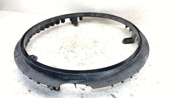 2011-2016 Ford F250 Rear Engine Cooling Fan Shroud Ring Oem 6.7L Powerstroke — photo 5