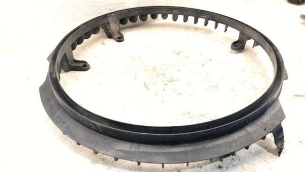 2011-2016 Ford F250 Rear Engine Cooling Fan Shroud Ring Oem 6.7L Powerstroke — photo 9