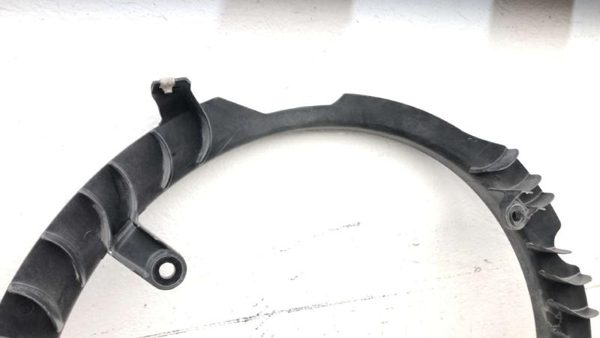 2011-2016 Ford F250 Rear Engine Cooling Fan Shroud Ring Oem 6.7L Powerstroke — photo 11