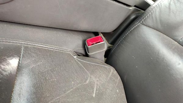 02-05 Buick Lesabre Driver Left Front Seat Belt Buckle Receiver Oem Graphite 933 — photo 4