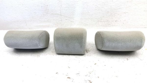 2007-2008 Toyota Corolla Set Of Head Rests Oem Rear Head Rest Center — photo 5