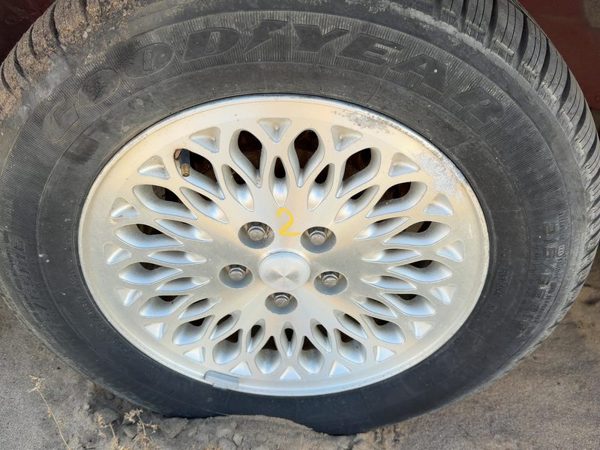 1996-1997 Chrysler Town & Country 16" Aluminum Wheel Oem Factory Rim #2 16X6-1/2 — photo 2