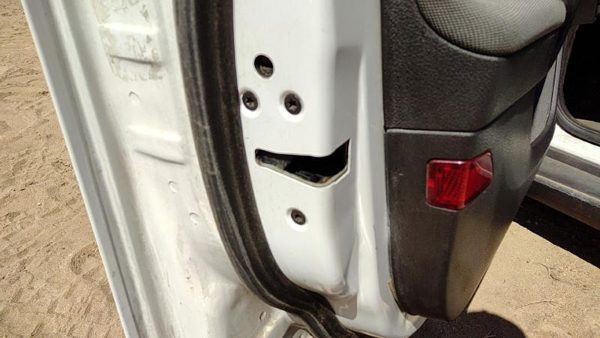 12-18 Ford Focus Ford Focus Driver Left Front Door Latch With Rods/Cables Oem — photo 1