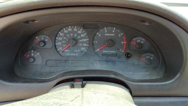 2002-2004 Ford Mustang Speedometer Cluster Instrument Gauges Panel Oem Dash 3.8L — photo 1