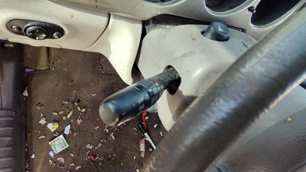 2002 Chrysler Pt Cruiser Turn Signal Switch Column Control Lever Headlight Oem — photo 1