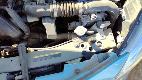 2014-2019 Nissan Versa Note Upper Radiator Support Tie Bar With Hood Latch Oem — photo 5