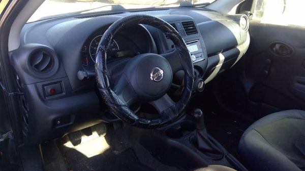 2014 Nissan Versa — vehicle photo 5