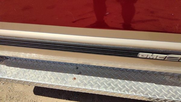 88-94 Gmc Sierra 2500 Passenger Right Front Moulding From Door Oem Trim Strip — photo 3