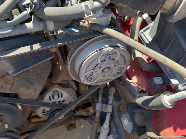 1994 Nissan Pathfinder Mount Bracket Set for AC Compressor OEM 3.0L — photo 5