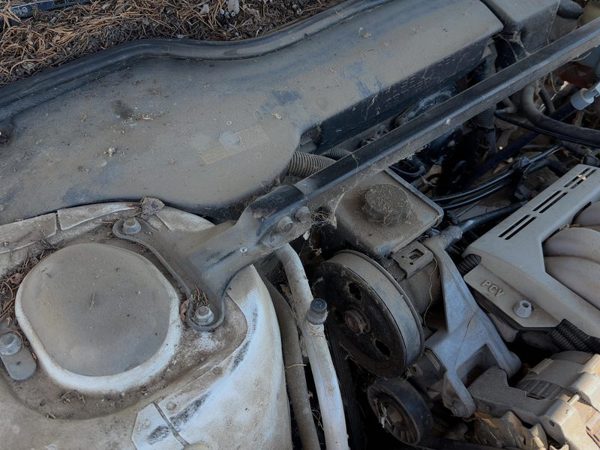1992-1995 Olds Eighty Eight Strut Tower Brace OEM Front 3.8L V6 Sedan — photo 2
