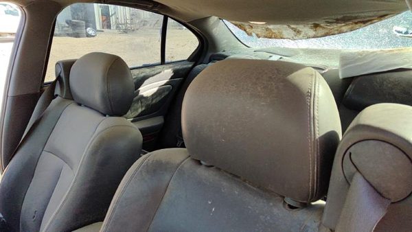 2003-2005 Pontiac Bonneville Pair Of Front Headrests Oem Left Right Set Seat — photo 2