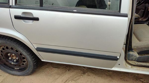 1991 Volvo 740 Rear Door RH Silver — photo 3