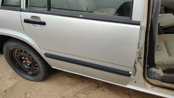 1991 Volvo 740 Rear Door RH Silver — photo 5