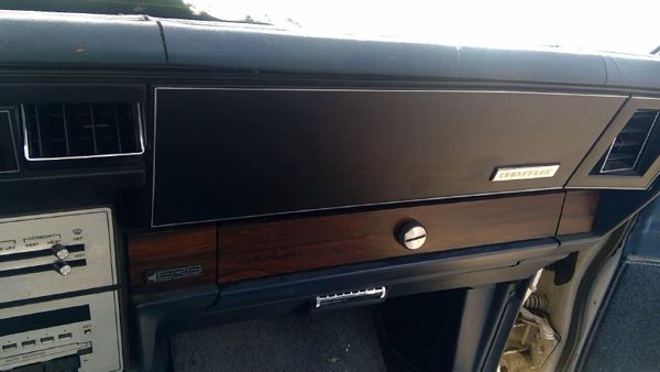 1986 Chevrolet Caprice Dash Panel Blue — photo 8