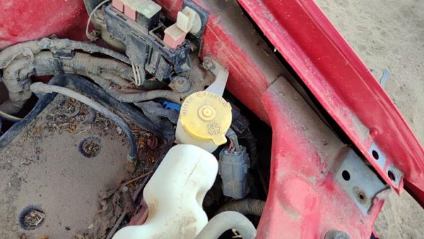 94-97 Ford Aspire Windshield Washer Fluid Reservoir With Pump Oem Wiper Tank — photo 4
