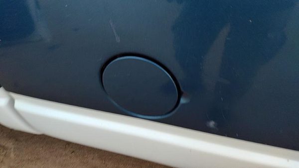 88-00 Chevy Silverado 1500 Fuel Tank Door With Hinge Gas Lid Oem Filler — photo 1