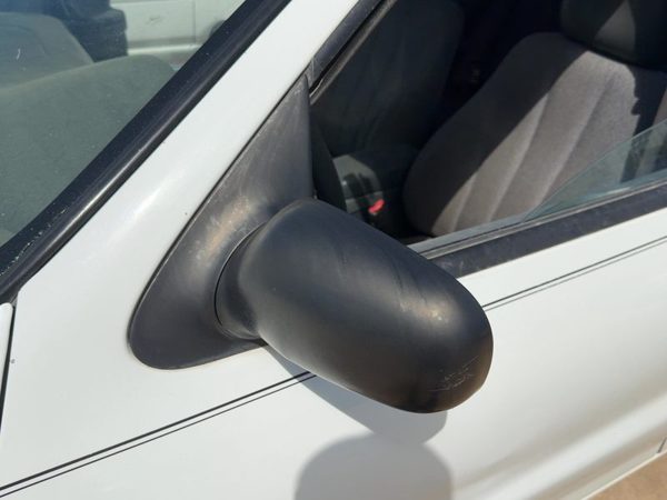 1995-2005 Chevy Cavalier Driver Left Manual Side Mirror Door Mounted Oem 4 Dr — photo 3
