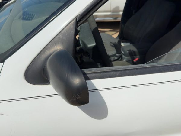 1995-2005 Chevy Cavalier Driver Left Manual Side Mirror Door Mounted Oem 4 Dr — photo 5