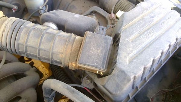 1996 Geo Tracker Air Flow Meter 1.6L — photo 5
