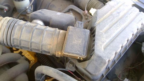 1996 Geo Tracker Air Flow Meter 1.6L — photo 7